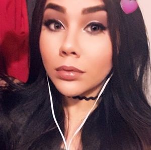 Meet your Posher, Abigail